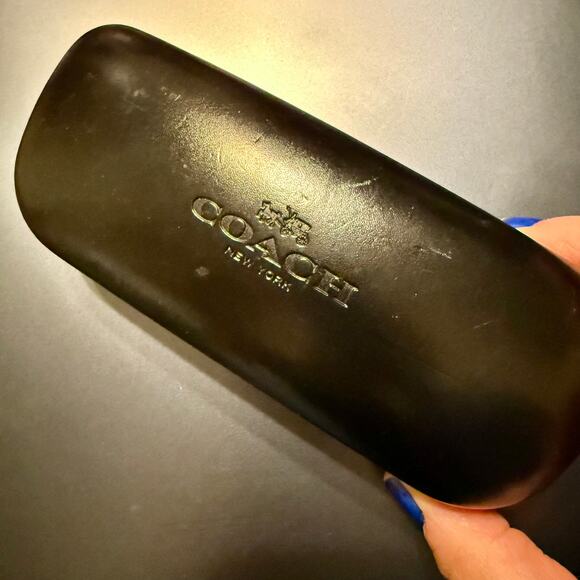 🎉HP!🎉Coach HC8160 Butterfly Black Frame Sunglasses with Case - Picture 5 of 9